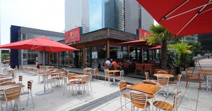 La defense restaurant Globe Trotter