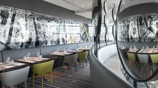 La defense restaurant Le Miroir