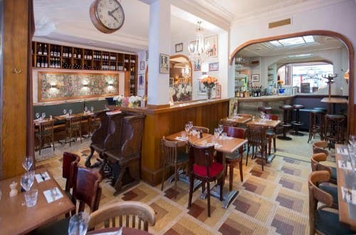 vin des pyrnes restaurant marais s