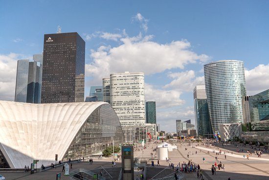 parvis de la défense